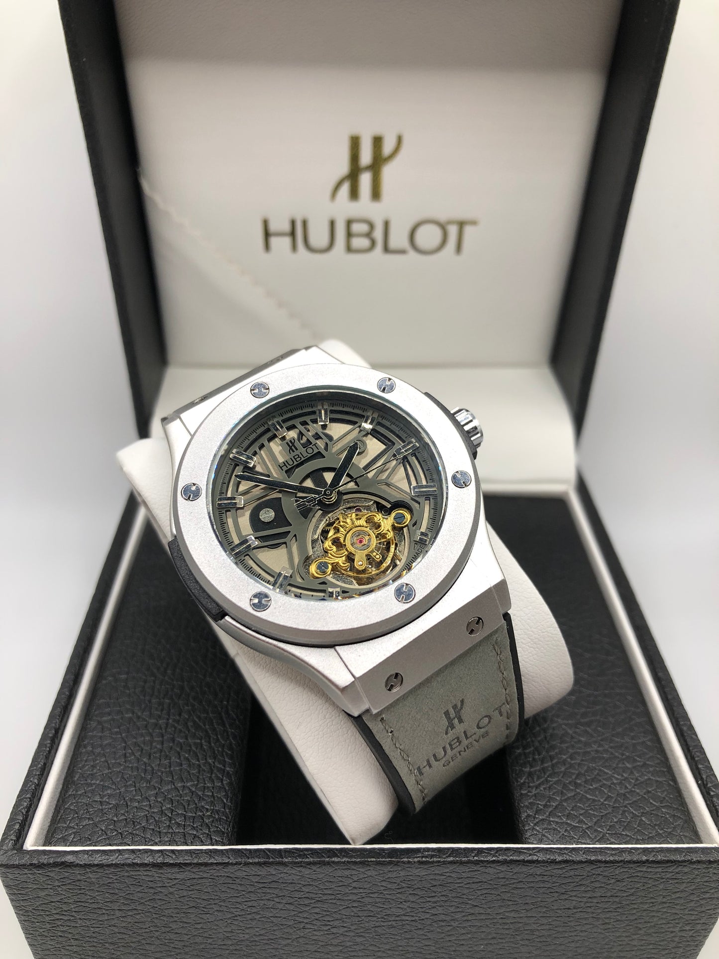 montre Hublot mécanique